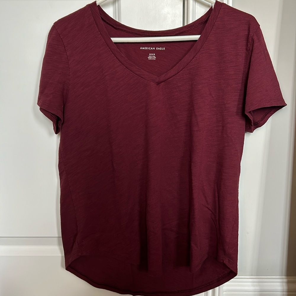 American Eagle red v-neck t-shirt